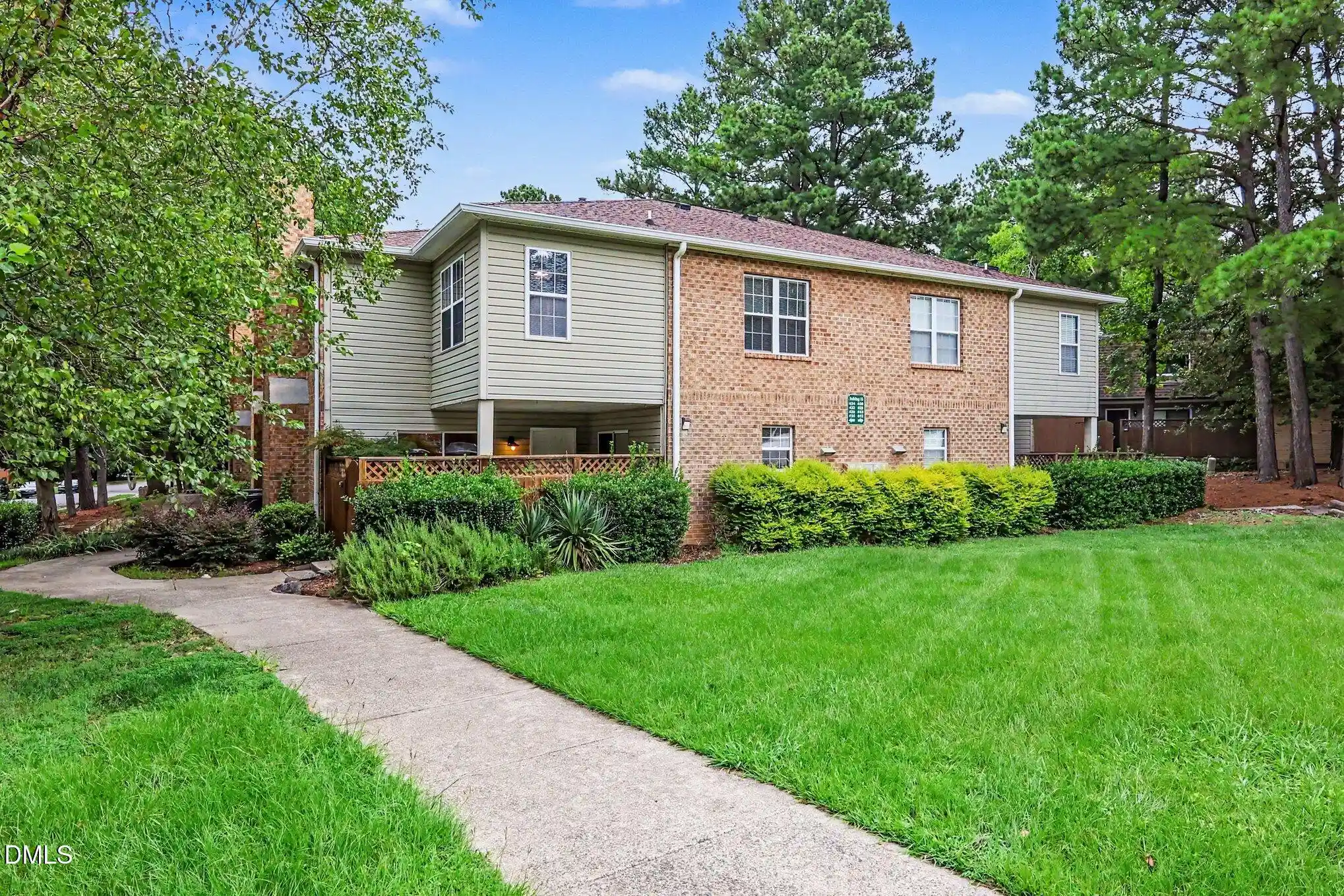 Listing Photo 2 - Condo for sale in 434 Summerwalk Cir located at 434 Summerwalk Cir, Chapel Hill, NC 27517 - Unit 434 Summerwalk Cir