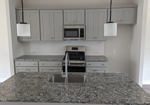 5th image of 802 Laurel Gate Dr, Wake Forest, NC 27587 | MLS# 10185817