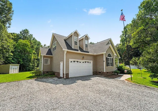 2nd image of 492 Tomahawk Dr, Clayton, NC 27520 | MLS# 10186002