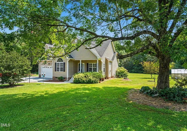 3rd image of 492 Tomahawk Dr, Clayton, NC 27520 | MLS# 10186002