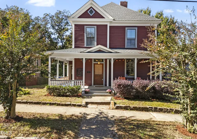 Photo 2 of Sale Pending at 527 N East St, Raleigh, NC 27604 | MLS# 10189698 | Listing updated on 2026-09-13