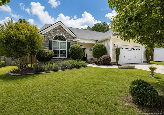 3rd image of 221 Kimbrough Dr, Lillington, NC 27546 | MLS# 767575
