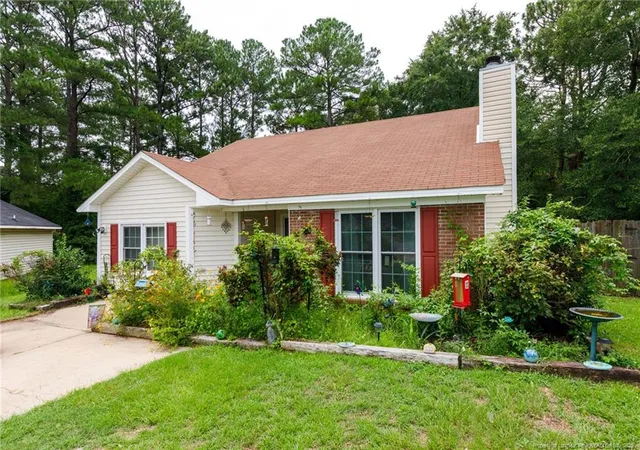 2nd image of 1621 Veanna Dr, Fayetteville, NC 28301 | MLS# 767601