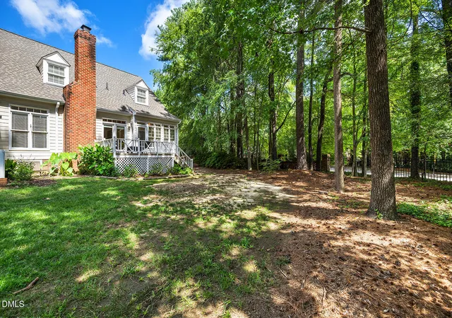 3rd image of 6106 Parker Croft Ct, Raleigh, NC 27609 | MLS# 10185989