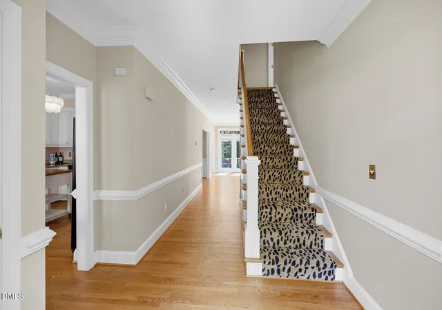 4th image of 6106 Parker Croft Ct, Raleigh, NC 27609 | MLS# 10185989