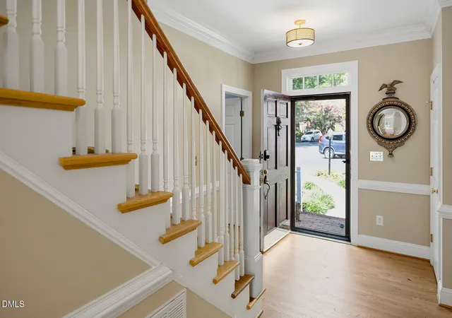 5th image of 6106 Parker Croft Ct, Raleigh, NC 27609 | MLS# 10185989