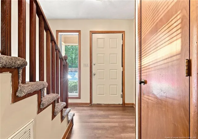 5th image of 1218 Huntsman Ct, Fayetteville, NC 28303 | MLS# 767552