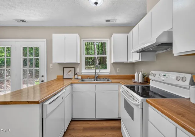 Photo 3 of Single family home for sale at 2205 Mariner Cir, Raleigh, NC 27603 | MLS# 10185851 | Listing updated on 2026-08-27