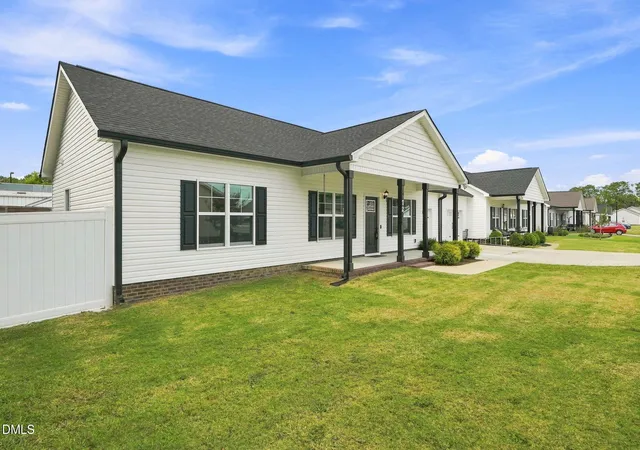 Photo 3 of Sale Pending at 72 Leisure Ave, Four Oaks, NC 27524 | MLS# 10186645 | Listing updated on 2026-08-28