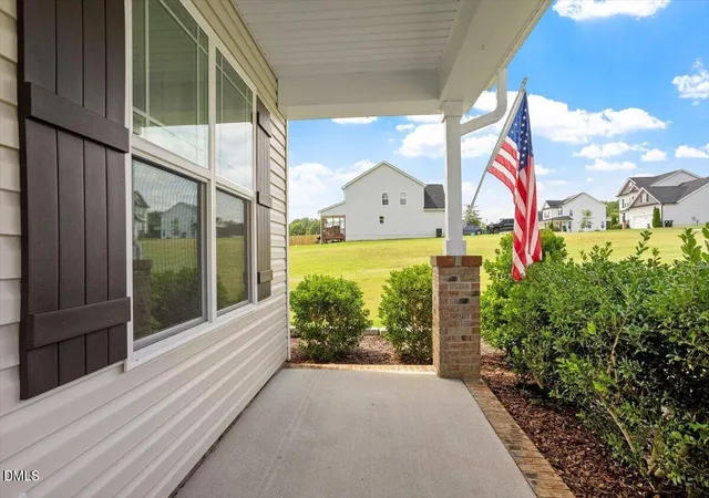 Photo 4 of Sale Pending at 282 E Goodwin Chase Ln, Wendell, NC 27591 | MLS# 10186406 | Listing updated on 2026-09-13