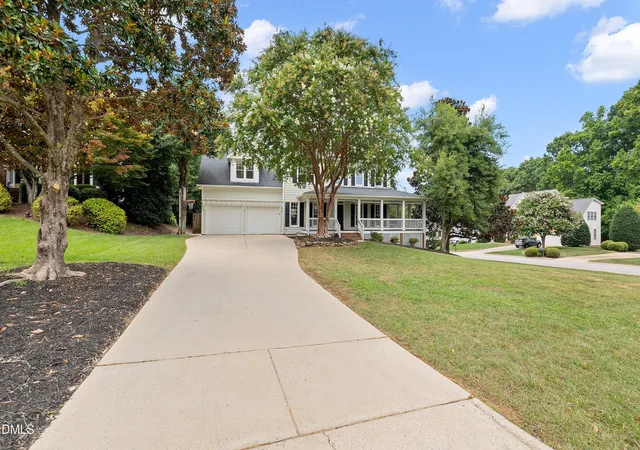 Photo 3 of Sale Pending at 100 Robbins Reef Way, Cary, NC 27513 | MLS# 10186448 | Listing updated on 2026-08-23