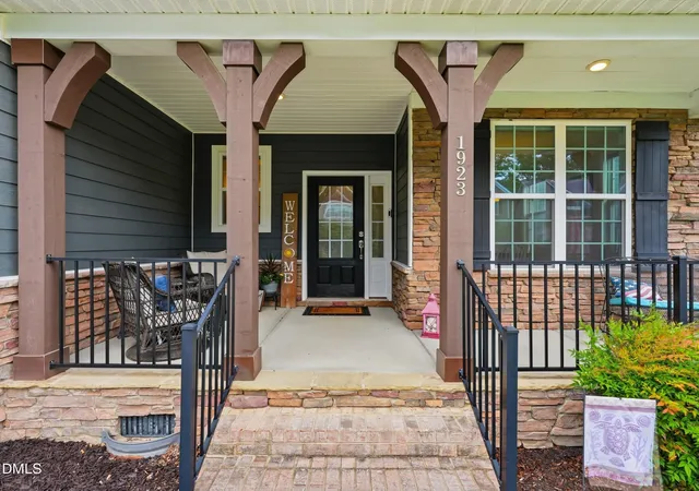 5th image of 1923 Baldhead Island Dr, Apex, NC 27502 | MLS# 10186006
