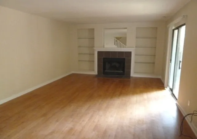 Listing Photo 3 - Condo for sale in building located at 254 Brookberry Cir, Chapel Hill, NC 27517