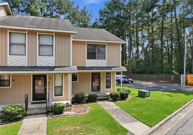 2nd image of 1361 N Forest Dr, Fayetteville, NC 28303 | MLS# 767561