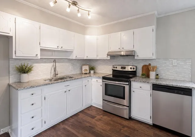 2nd image of 2912 Camberly Dr, Durham, NC 27704 | MLS# 10186598