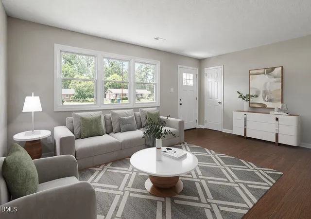 3rd image of 2912 Camberly Dr, Durham, NC 27704 | MLS# 10186598