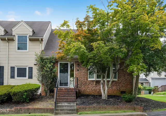 Photo 1 of Townhouse for sale at 2202 Huntington Rd #E5, Burlington, NC 27215 | MLS# 10186572 | Listing updated on 2026-08-31