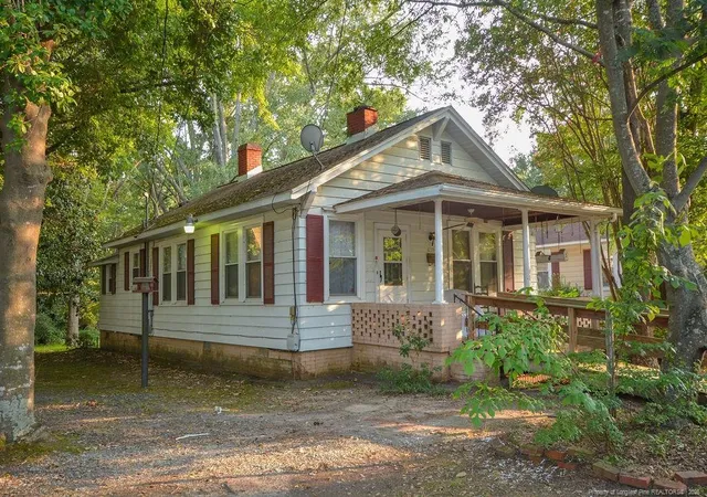 1st image of 220 North Ave, Sanford, NC 27330 | MLS# 767609