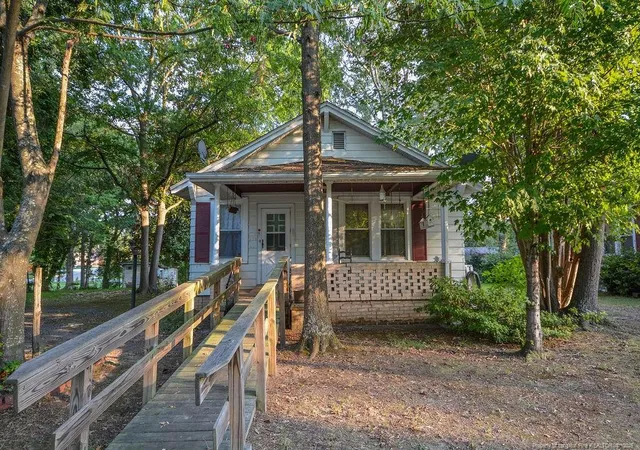 3rd image of 220 North Ave, Sanford, NC 27330 | MLS# 767609