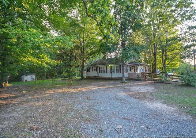 4th image of 220 North Ave, Sanford, NC 27330 | MLS# 767609