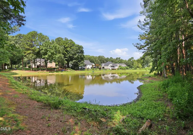 Photo 4 of Sale Pending at 314 Scuppernong Ln, Lillington, NC 27546 | MLS# 10186088 | Listing updated on 2026-09-15