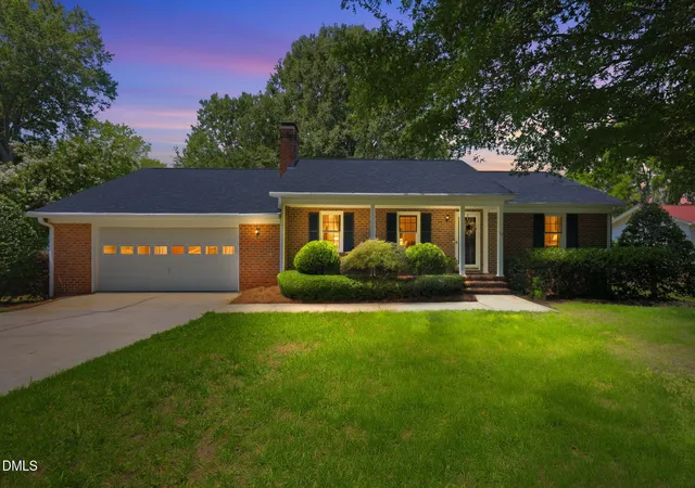 1st image of 113 N Sixth St, Mebane, NC 27302 | MLS# 10186110