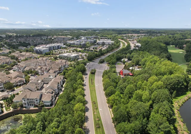 2nd image of 10330 Sablewood Dr, Raleigh, NC 27617