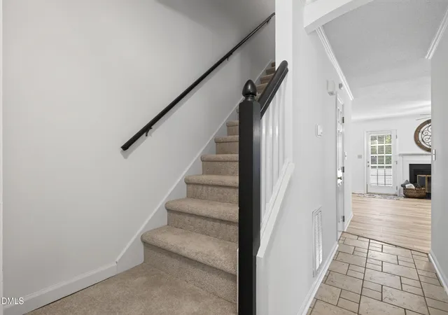 5th image of 118 Greenmont Ln, Cary, NC 27511 | MLS# 10185973