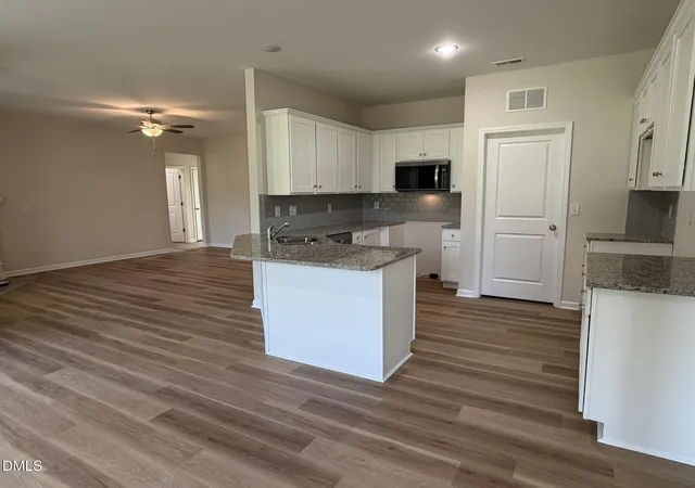 Photo 4 of Single family home for sale at 373 Bonsai Wy, Four Oaks, NC 27524 | MLS# 10188952 | Listing updated on 2026-08-27