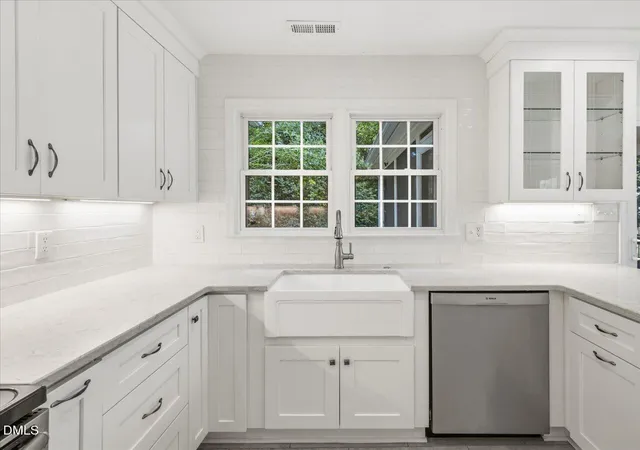 Photo 4 of Sale Pending at 1013 Laurens Way, Knightdale, NC 27545 | MLS# 10186252 | Listing updated on 2026-08-28