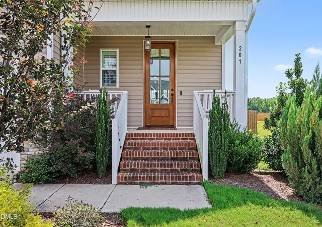 Photo 3 of Single family home for sale at 201 Noramac Ct, Selma, NC 27576 | MLS# 10186166 | Listing updated on 2026-09-14