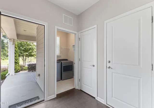 3rd image of 1006 Sounding Ln, Durham, NC 27703 | MLS# 10186266