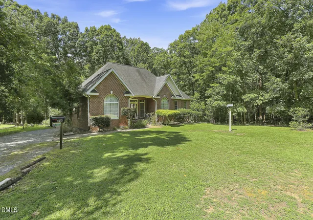 2nd image of 348 Doe Run Dr, Sanford, NC 27330 | MLS# 10186141