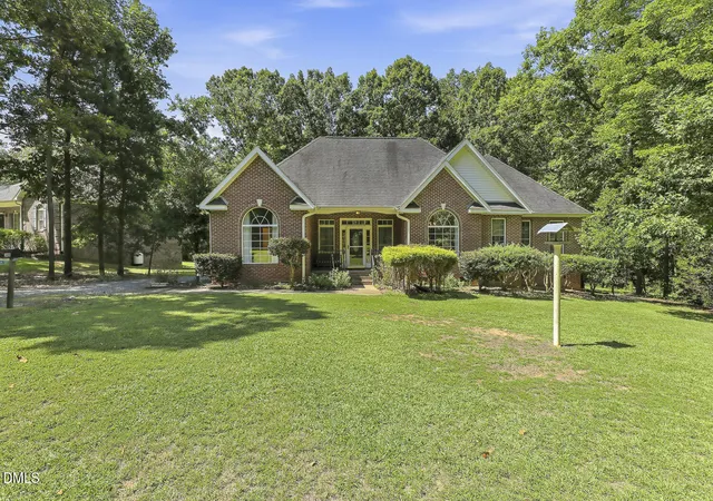 4th image of 348 Doe Run Dr, Sanford, NC 27330 | MLS# 10186141