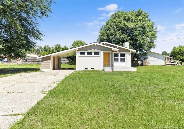 Photo 1 of Single family home for sale at 434 Lynhurst Dr, Fayetteville, NC 28314 | MLS# 766737 | Listing updated on 2026-08-16