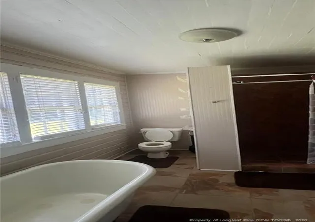 Photo 5 of Single family home for sale at 307 E Mitchell St, Fairmont, NC 28340 | MLS# 767329 | Listing updated on 2026-09-03