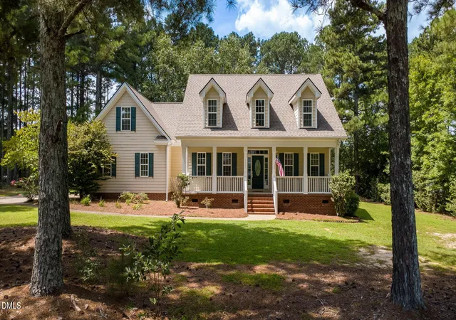 Photo 3 of Single family home for sale at 1007 Swift Crk Dr, Clayton, NC 27520 | MLS# 10187651 | Listing updated on 2026-08-20