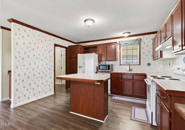 Photo 3 of Single family home for sale at 8505 Ransom Ln, Kenly, NC 27542 | MLS# 10186389 | Listing updated on 2026-09-23