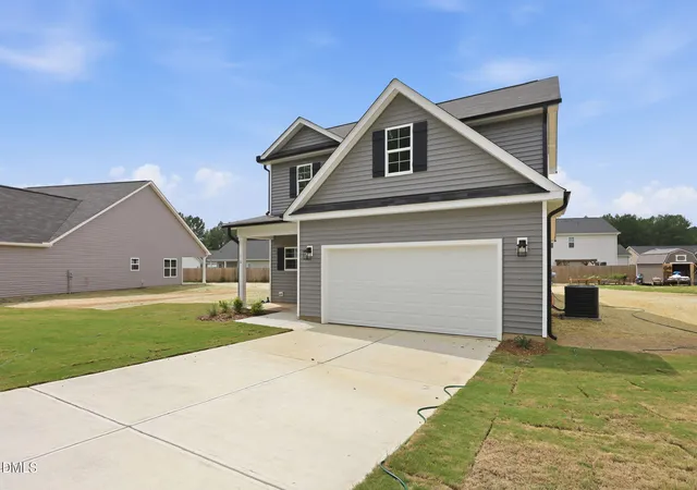 Photo 3 of Single family home for sale at 16 Loganberry Ave, Bunnlevel, NC 28323 | MLS# 10186431 | Listing updated on 2026-09-17