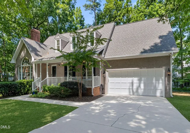 2nd image of 1006 Oakwell Ct, Apex, NC 27502 | MLS# 10187436