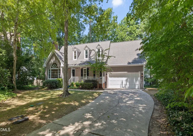 3rd image of 1006 Oakwell Ct, Apex, NC 27502 | MLS# 10187436