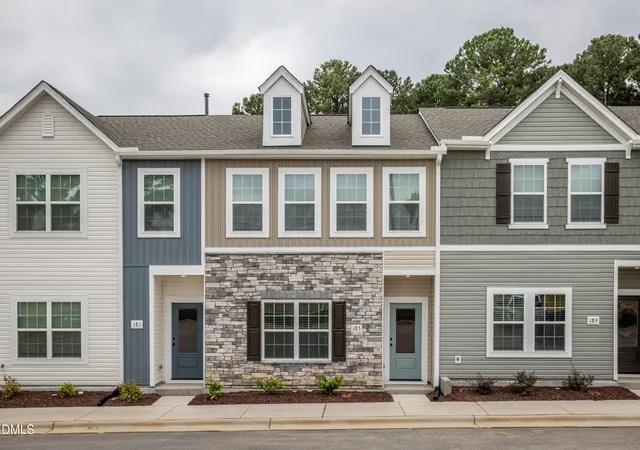 17th image of 185 Seville Wy, Clayton, NC 27520 | MLS# 10186067