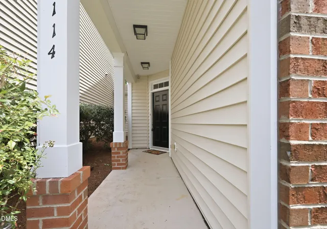 Photo 4 of Single family home for sale at 114 Brookview St, Durham, NC 27713 | MLS# 10186320 | Listing updated on 2026-09-16