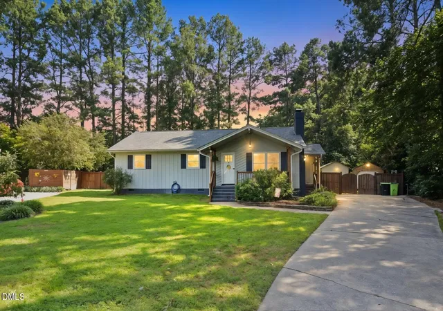 Photo 1 of Single family home for sale at 501 Yates Pl, Zebulon, NC 27597 | MLS# 10186608 | Listing updated on 2026-08-17