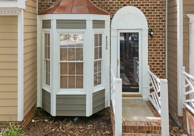 4th image of 4536 Hamptonshire Dr, Raleigh, NC 27613 | MLS# 10186397
