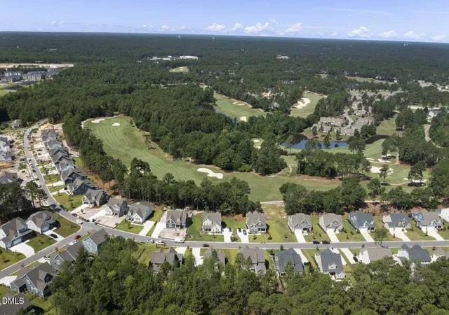 2nd image of 127 Plantation Dr, Southern Pines, NC 28387 | MLS# 10186125