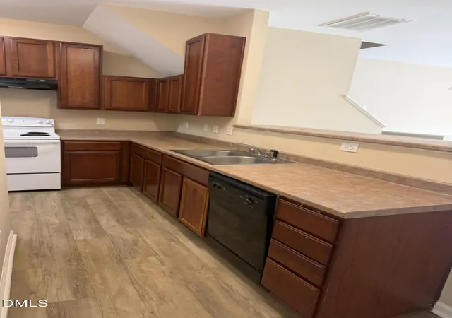 Photo 4 of Townhouse for sale at 1103 Hadel Pl, Knightdale, NC 27545 | MLS# 10189389 | Listing updated on 2026-08-29