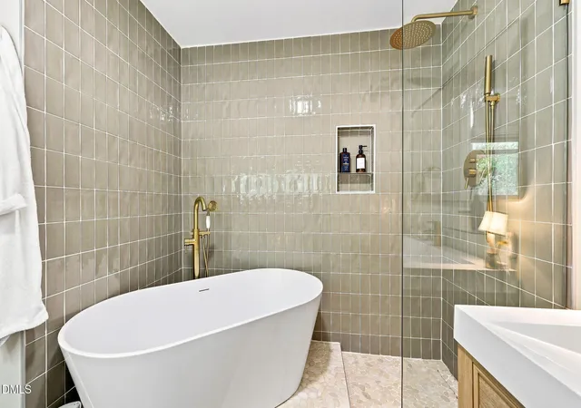 3rd image of 2107 Dandridge Dr, Raleigh, NC 27610 | MLS# 10186290