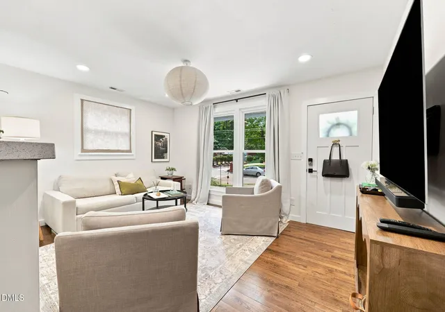 5th image of 2107 Dandridge Dr, Raleigh, NC 27610 | MLS# 10186290