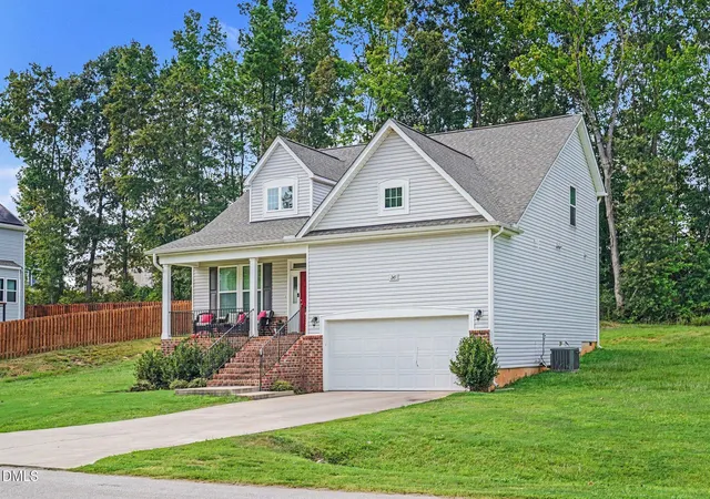 Photo 3 of Single family home for sale at 245 Stephens Timberline View, Clayton, NC 27520 | MLS# 10186680 | Listing updated on 2026-08-25
